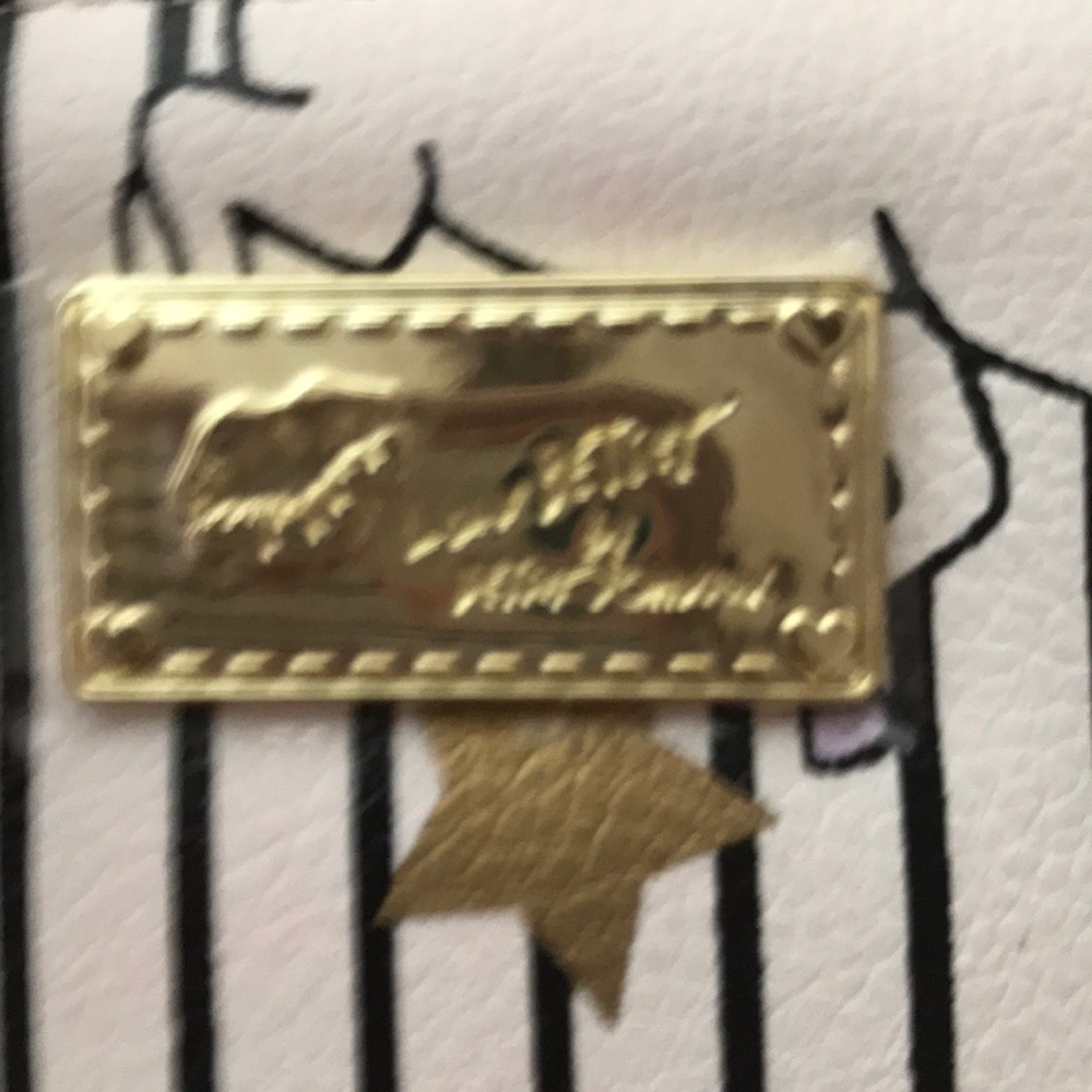 Walet - Picture 2 of 4